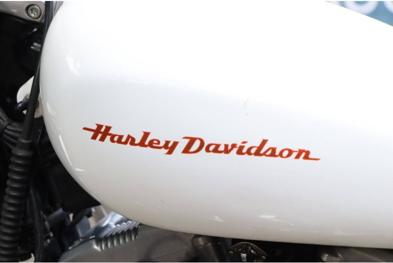 Motorcycle Harley-Davidson Sporster XL883: picture 18