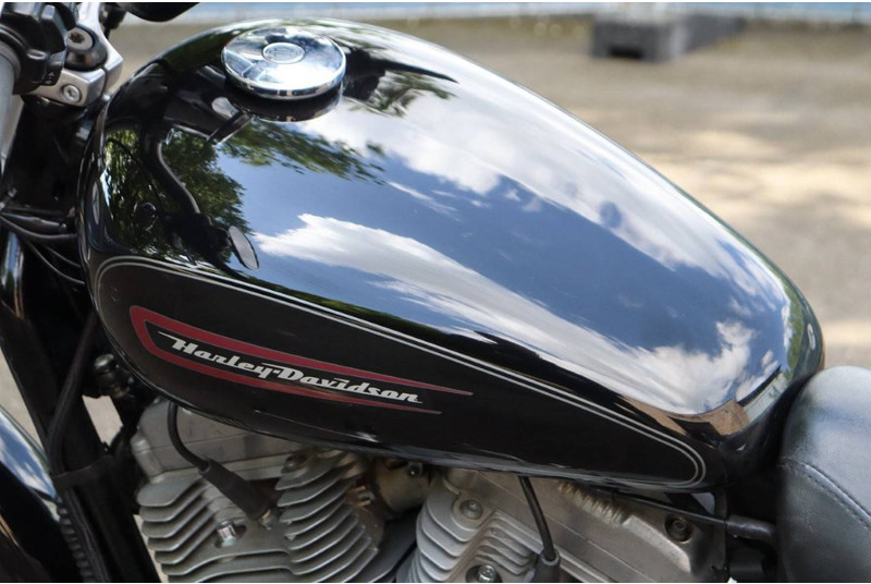 Motorcycle Harley-Davidson Sportster XL883: picture 17