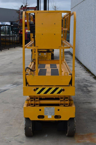 Haulotte Compact 8 - Scissor lift: picture 5 Haulotte Compact 8 - Scissor lift: picture 5