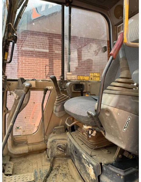 Crawler excavator Hitachi ZH50: picture 9