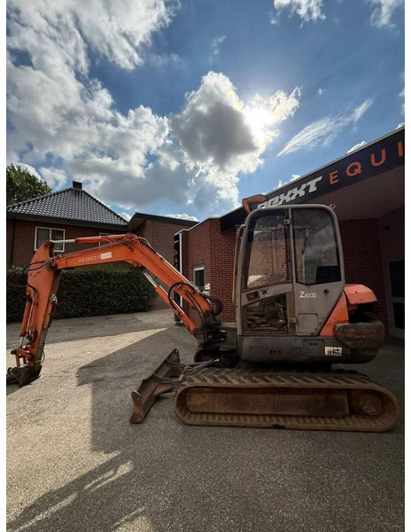 Crawler excavator Hitachi ZH50: picture 6