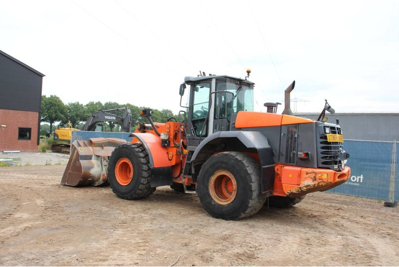 Hitachi ZW250 - Wheel loader: picture 3 Hitachi ZW250 - Wheel loader: picture 3