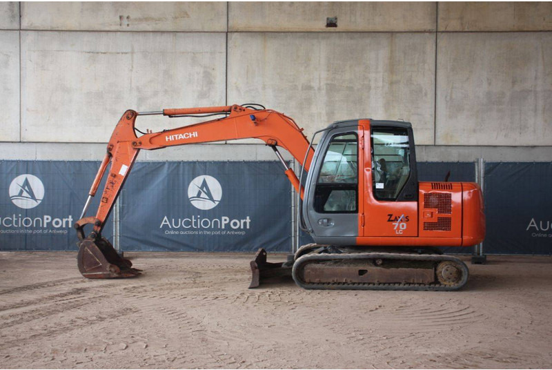 Hitachi Zaxis 70LC - Crawler excavator: picture 2 Hitachi Zaxis 70LC - Crawler excavator: picture 2