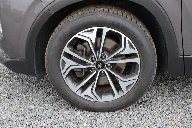 Sedan Hyundai Santa Fe SHTRAC: picture 12