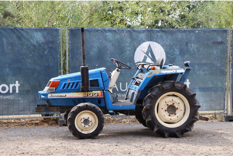 Iseki TU180F - Farm tractor: picture 1 Iseki TU180F - Farm tractor: picture 1
