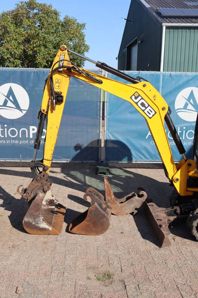 Mini excavator JCB 8018 CTS: picture 10