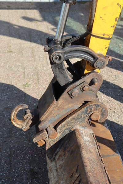 Mini excavator JCB 8018 CTS: picture 14