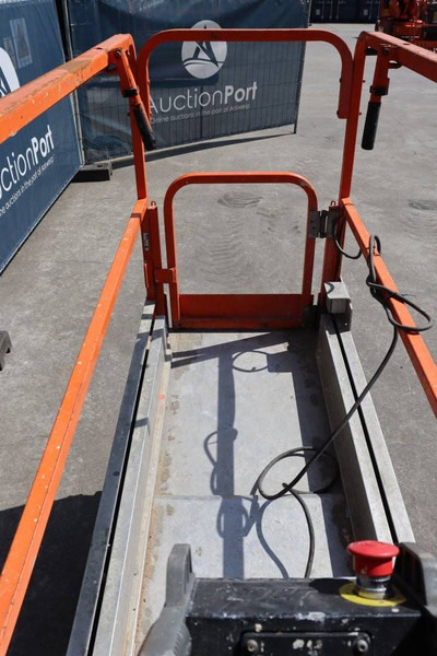 Scissor lift JLG 1930ES: picture 17