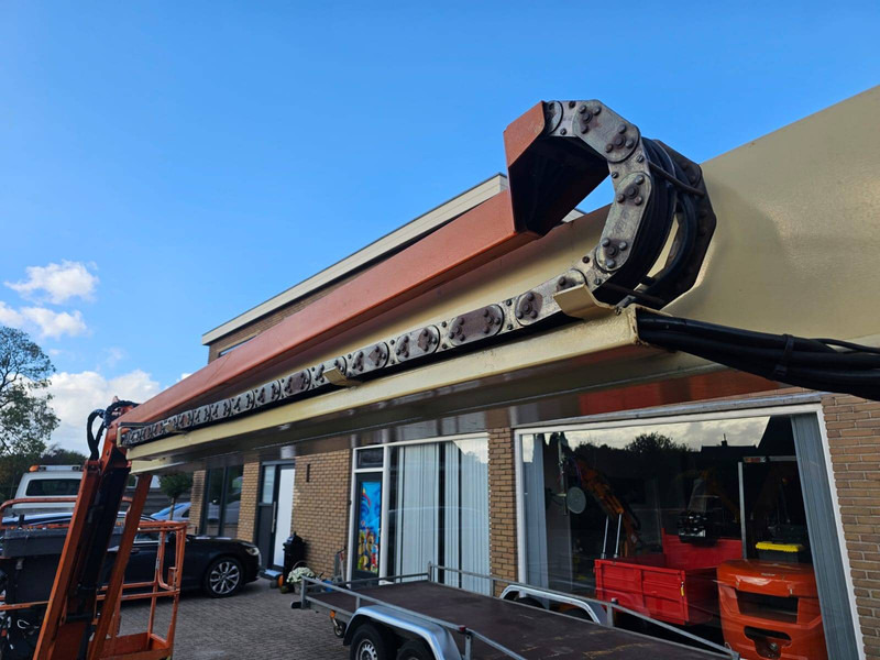 Telescopic boom JLG 460SJ: picture 13