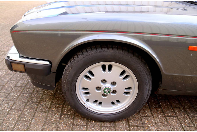 Jaguar XJ-12 - Car: picture 5 Jaguar XJ-12 - Car: picture 5