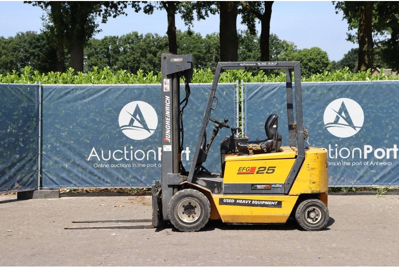 Jungheinrich EFG 25 - Electric forklift: picture 2 Jungheinrich EFG 25 - Electric forklift: picture 2