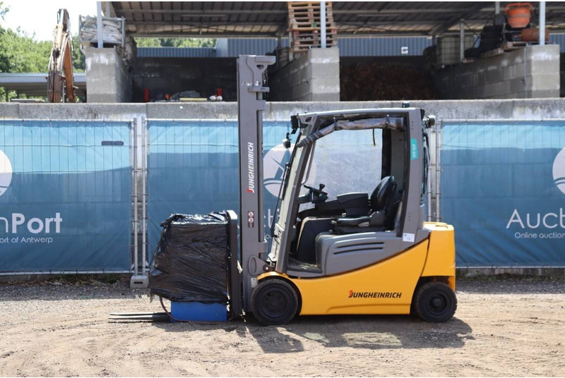 Jungheinrich EFG 320 - Electric forklift: picture 1 Jungheinrich EFG 320 - Electric forklift: picture 1