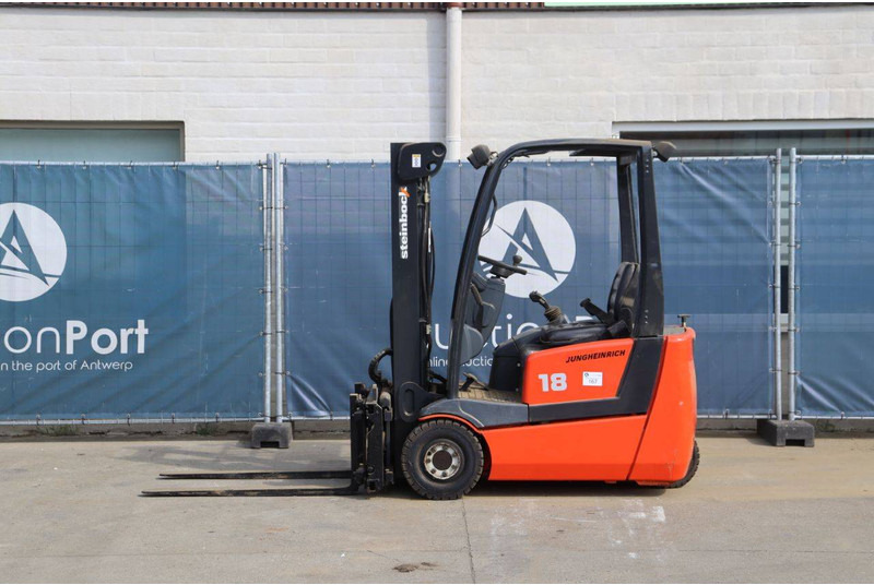 Jungheinrich Model 18 - Electric forklift: picture 2 Jungheinrich Model 18 - Electric forklift: picture 2