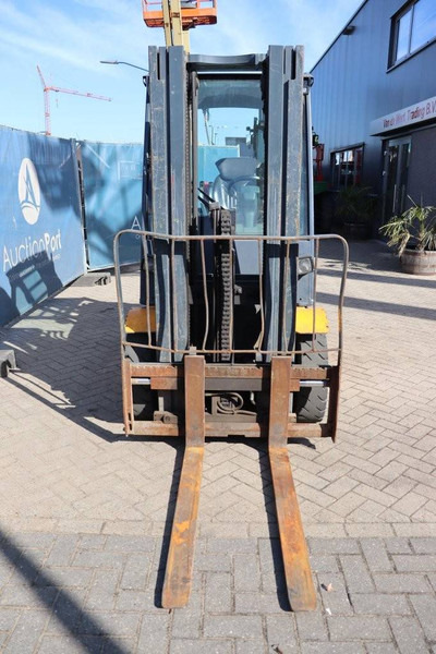 LPG forklift Jungheinrich TFG 425: picture 7