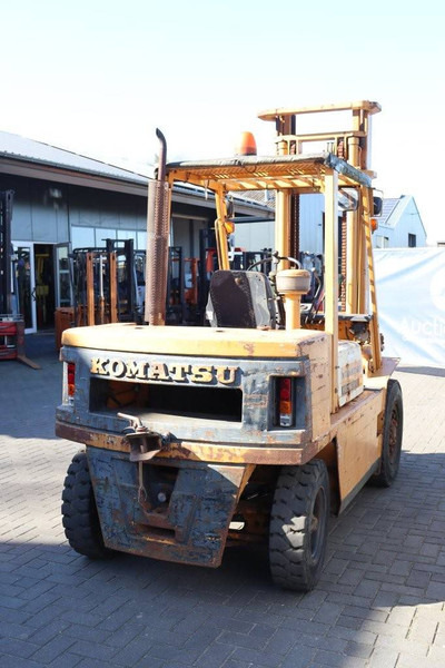 Komatsu FD35-4 - Diesel forklift: picture 5 Komatsu FD35-4 - Diesel forklift: picture 5