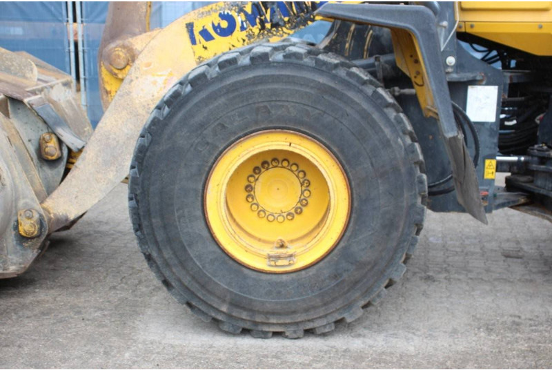 Wheel loader Komatsu WA380-7: picture 11