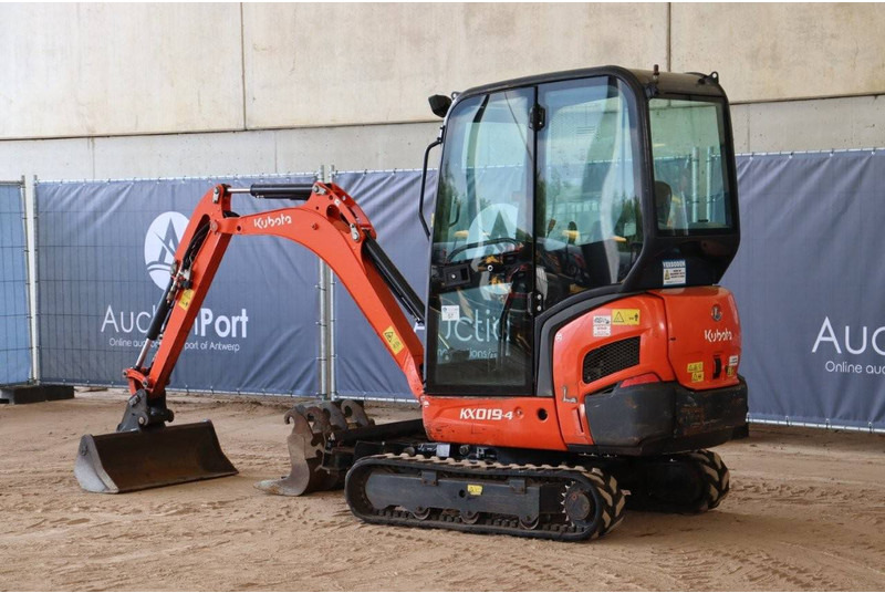 Kubota KX019-4 - Mini excavator: picture 4 Kubota KX019-4 - Mini excavator: picture 4