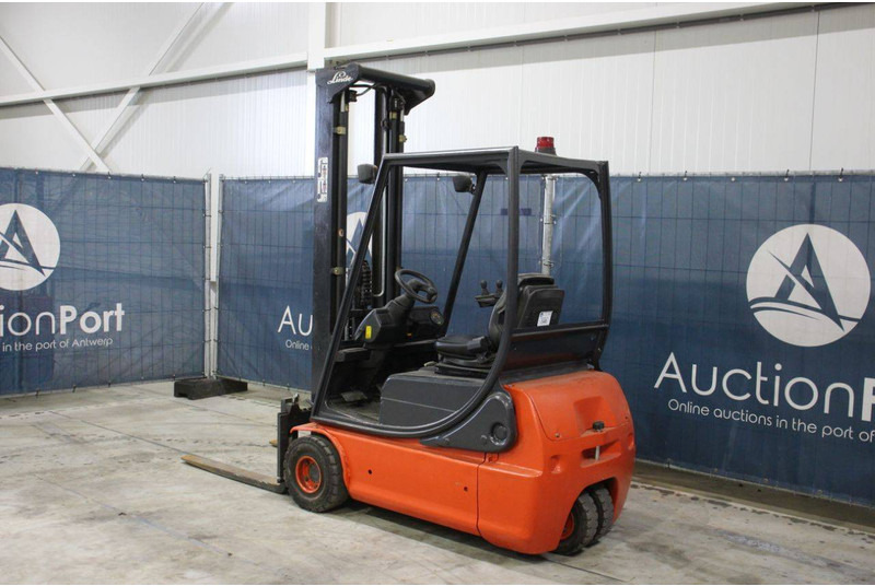 Linde E16C-02 - Electric forklift: picture 3 Linde E16C-02 - Electric forklift: picture 3