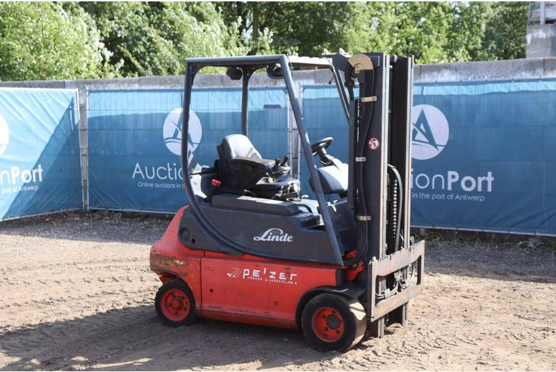 Linde E20P-02 - Electric forklift: picture 3 Linde E20P-02 - Electric forklift: picture 3