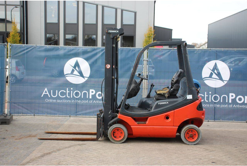Linde H12T-03 - LPG forklift: picture 2 Linde H12T-03 - LPG forklift: picture 2