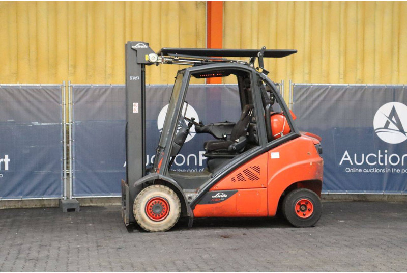 Linde H30T-02 - LPG forklift: picture 1 Linde H30T-02 - LPG forklift: picture 1