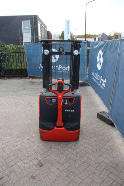 Linde L14 - Stacker: picture 4 Linde L14 - Stacker: picture 4