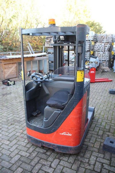 Linde R16N - Reach truck: picture 5 Linde R16N - Reach truck: picture 5