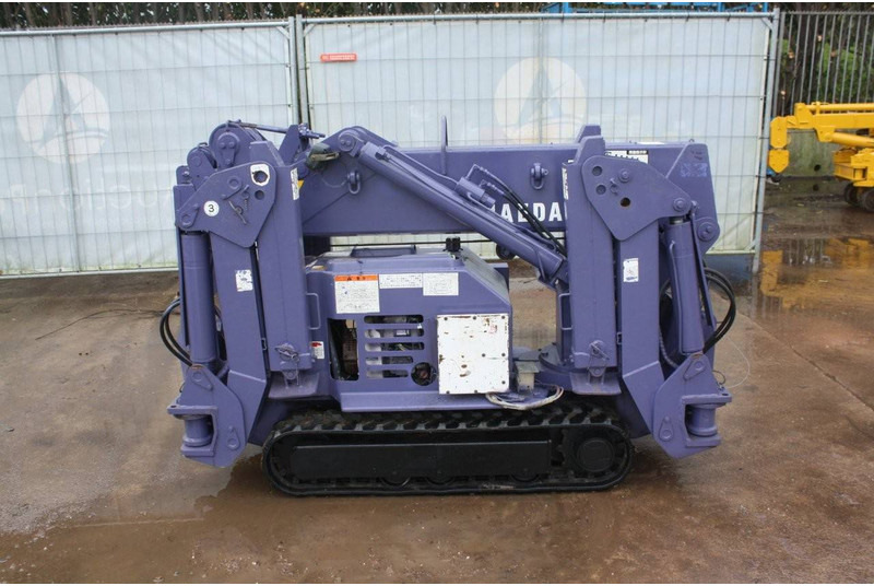 Maeda MC-205 - Crawler crane: picture 1 Maeda MC-205 - Crawler crane: picture 1