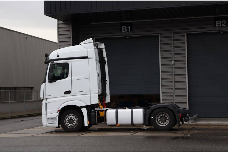 Mercedes-Benz ACTROS - Cab chassis truck: picture 3 Mercedes-Benz ACTROS - Cab chassis truck: picture 3