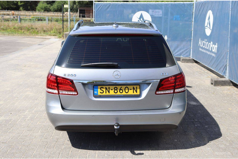 Mercedes-Benz E-Klasse 200 CDI - Car: picture 5 Mercedes-Benz E-Klasse 200 CDI - Car: picture 5