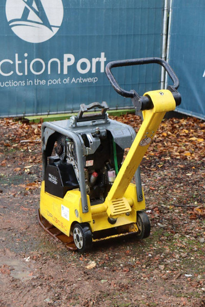 Neuson DPU3050 - Vibratory plate: picture 3 Neuson DPU3050 - Vibratory plate: picture 3