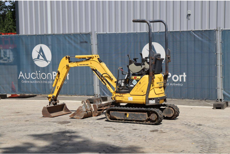 New Holland E9SR - Mini excavator: picture 3 New Holland E9SR - Mini excavator: picture 3