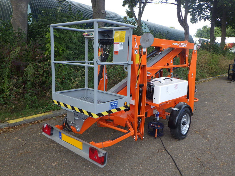 Nifty 120TAC - Articulated boom: picture 3 Nifty 120TAC - Articulated boom: picture 3