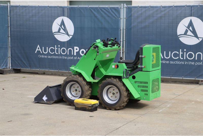 Nycheki SK-911 - Wheel loader: picture 2 Nycheki SK-911 - Wheel loader: picture 2