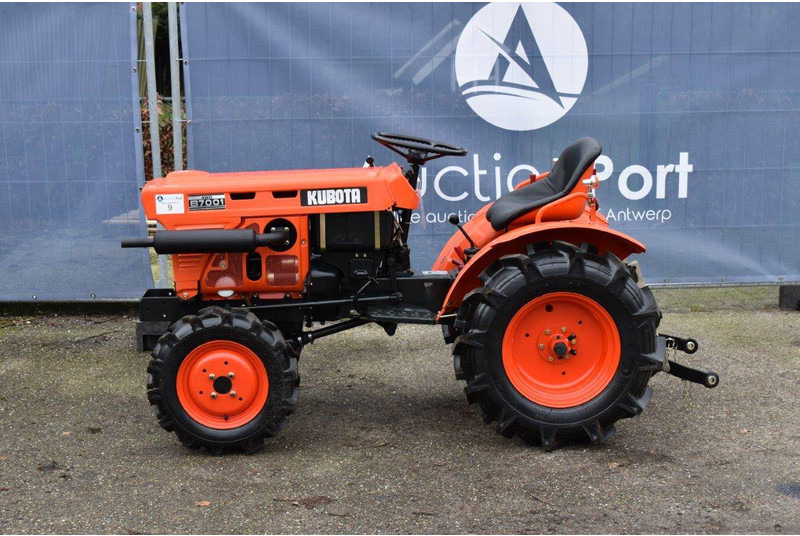 Onbekend - Farm tractor: picture 2 Onbekend - Farm tractor: picture 2