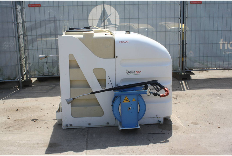Onbekend Houat - Tractor mounted sprayer: picture 3 Onbekend Houat - Tractor mounted sprayer: picture 3