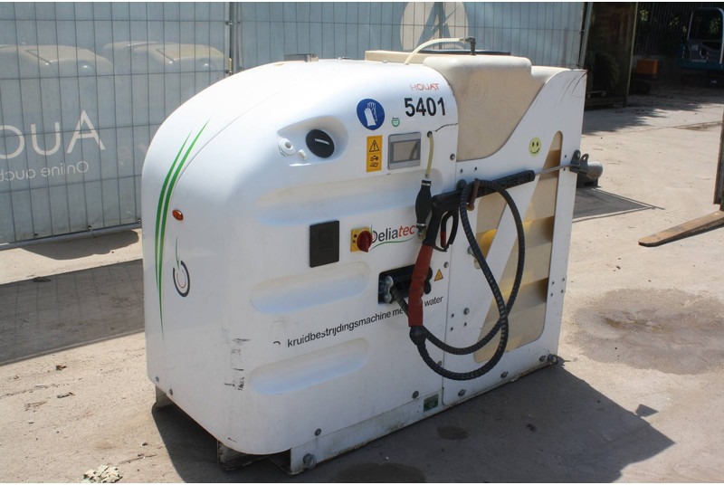 Onbekend Houat - Tractor mounted sprayer: picture 2 Onbekend Houat - Tractor mounted sprayer: picture 2