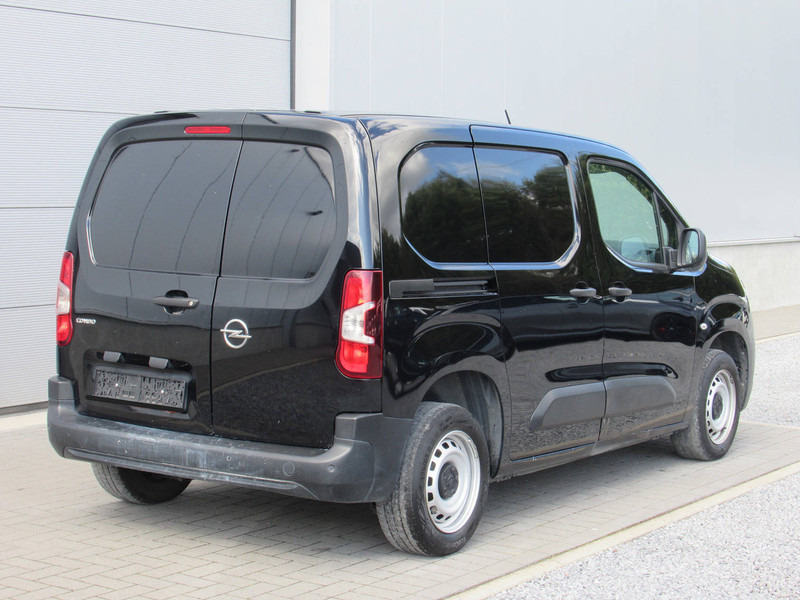 Opel Combo 1.5 D - Panel van: picture 3 Opel Combo 1.5 D - Panel van: picture 3