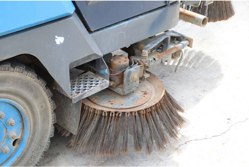 Road sweeper Ravo 5002 SI: picture 20 Road sweeper Ravo 5002 SI: picture 20