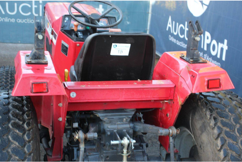 Farm tractor Shibaura S325 Hydrostaat: picture 12