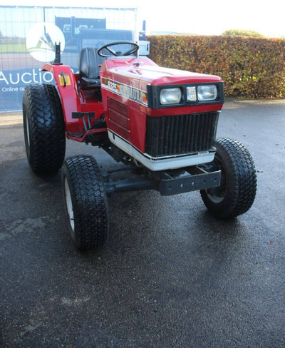 Farm tractor Shibaura S325 Hydrostaat: picture 6