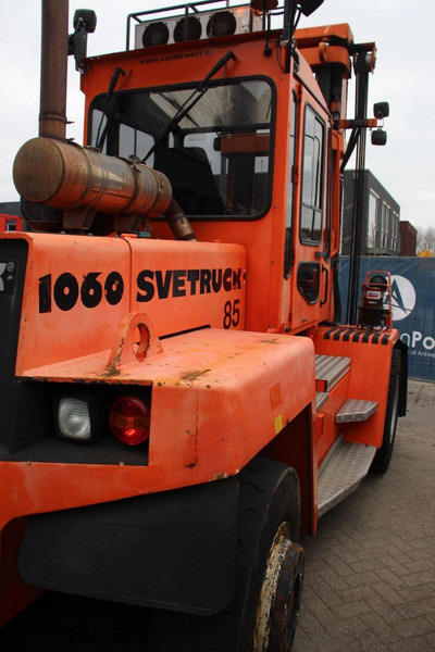 Svetruck 1060-30 - Container handler: picture 5 Svetruck 1060-30 - Container handler: picture 5