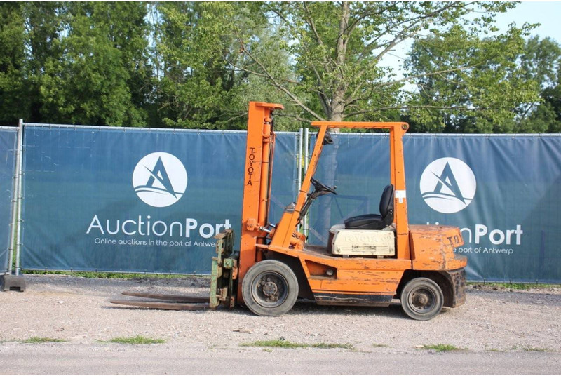 Toyota 02-3FD30 - Diesel forklift: picture 2 Toyota 02-3FD30 - Diesel forklift: picture 2
