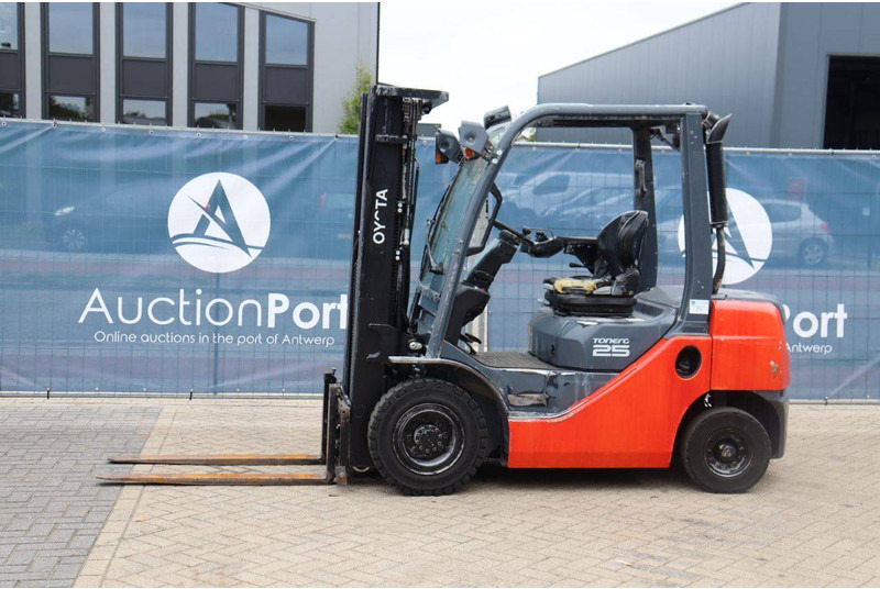 Toyota 06-8FD25F - Diesel forklift: picture 1 Toyota 06-8FD25F - Diesel forklift: picture 1