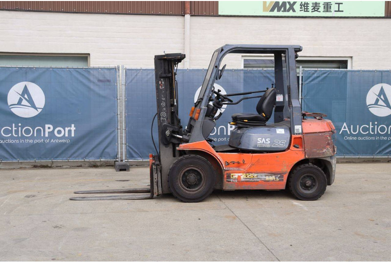 Toyota 42-7FGF25 - LPG forklift: picture 1 Toyota 42-7FGF25 - LPG forklift: picture 1