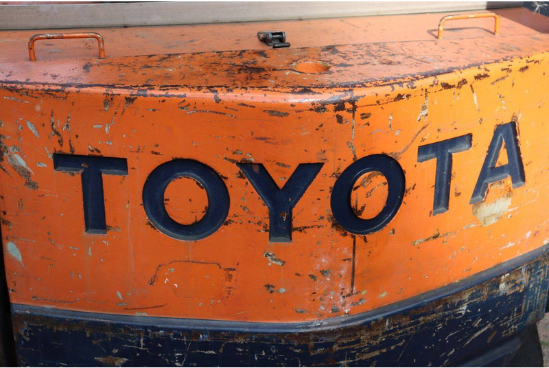 Electric forklift Toyota 4FB20: picture 17