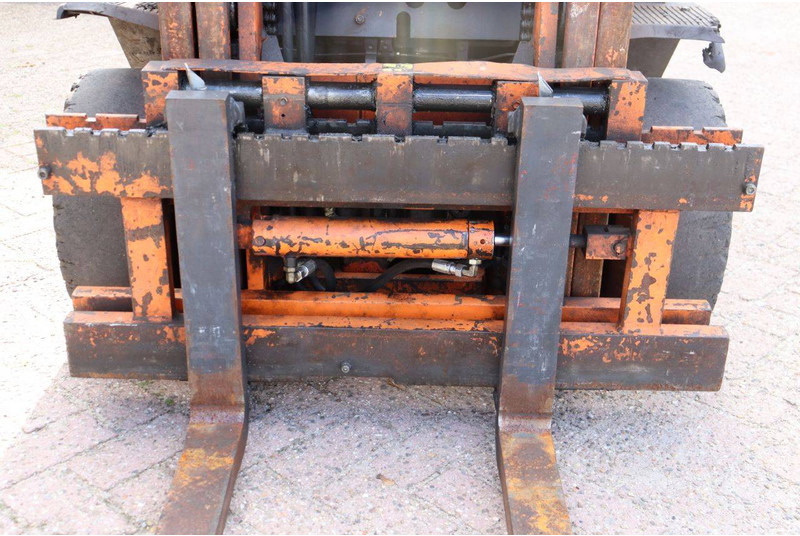 Electric forklift Toyota 4FB20: picture 12