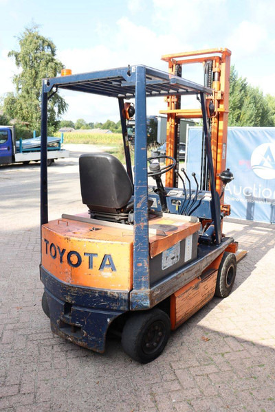 Electric forklift Toyota 4FB20: picture 6