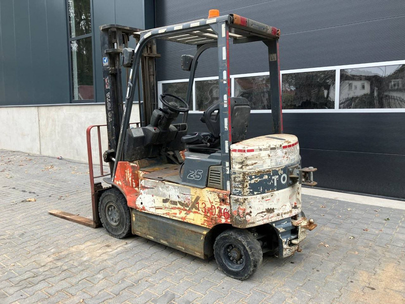 Toyota 7FBMF25 - Electric forklift: picture 3 Toyota 7FBMF25 - Electric forklift: picture 3