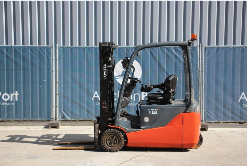 Toyota 8FBE18T - Electric forklift: picture 2 Toyota 8FBE18T - Electric forklift: picture 2